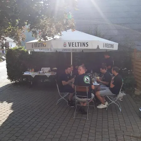 Landgasthof Zum Adler بيت ضيافة 3*